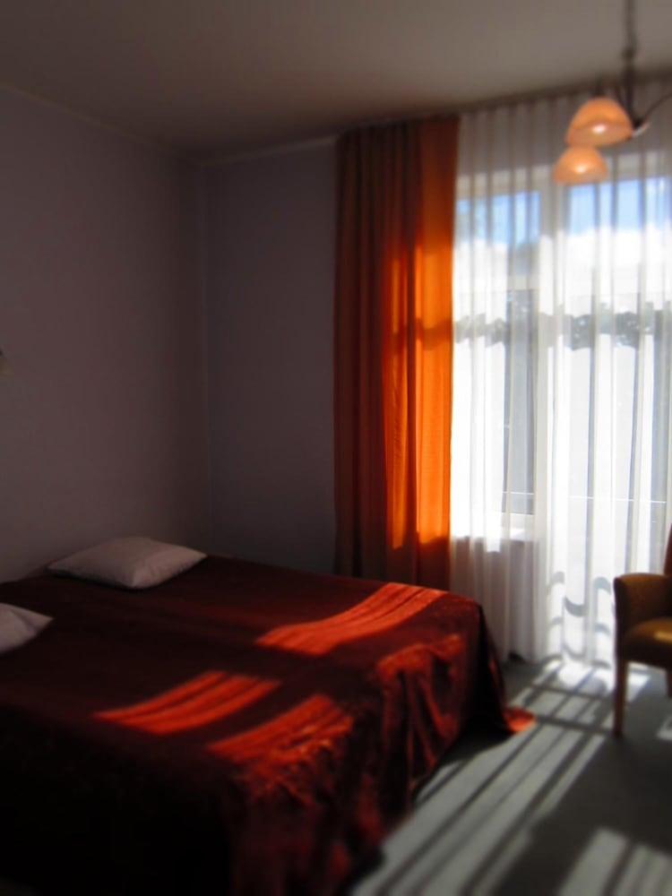 Hotel Vilmaja Riga Extérieur photo