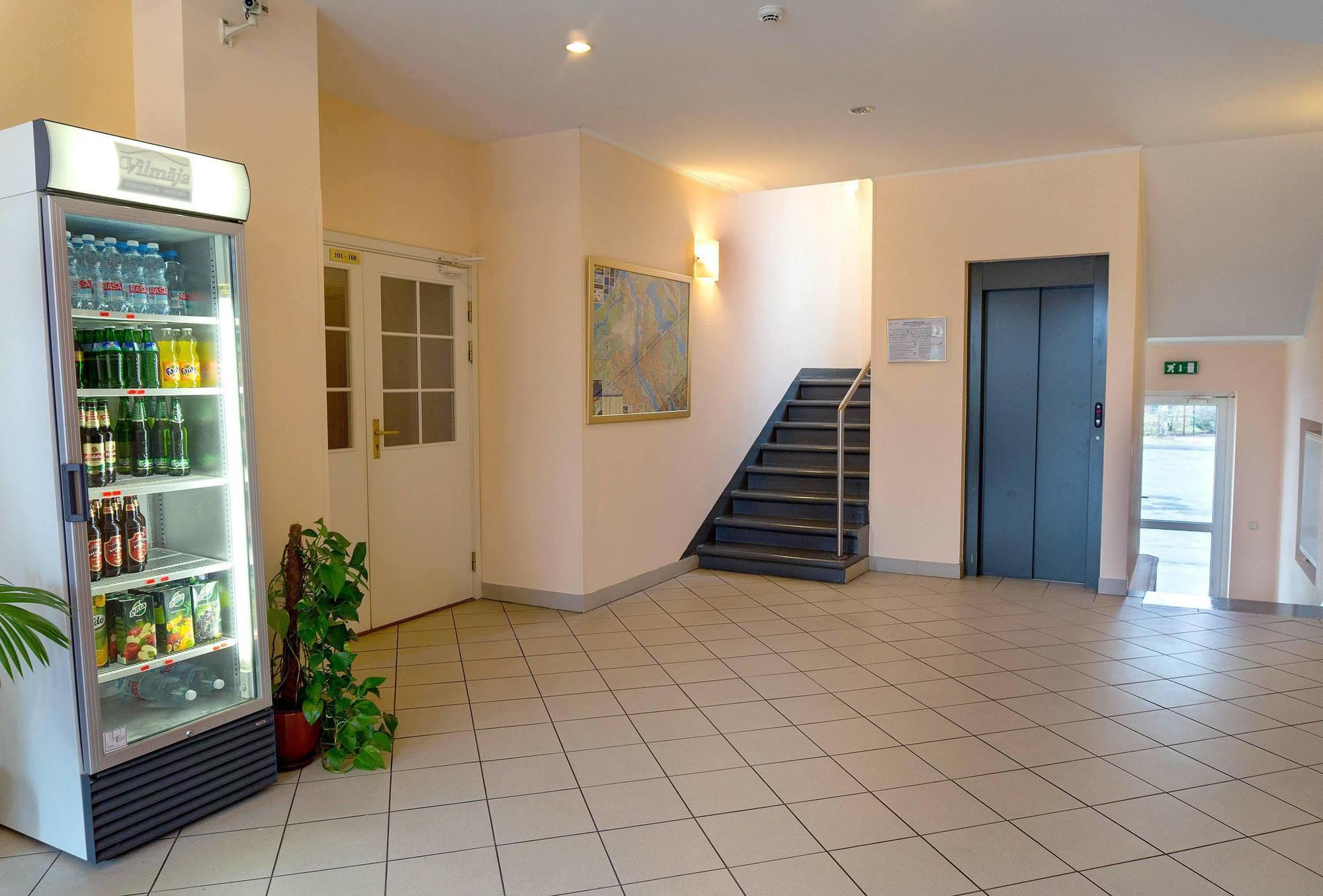 Hotel Vilmaja Riga Extérieur photo