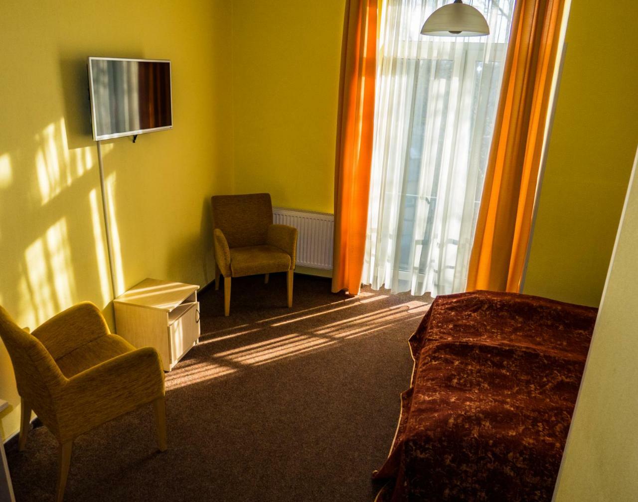 Hotel Vilmaja Riga Extérieur photo